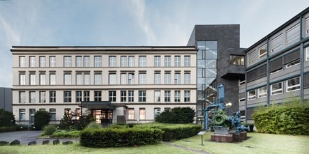 Swegon_Referenz_Büro_DECHMA_Gebäude