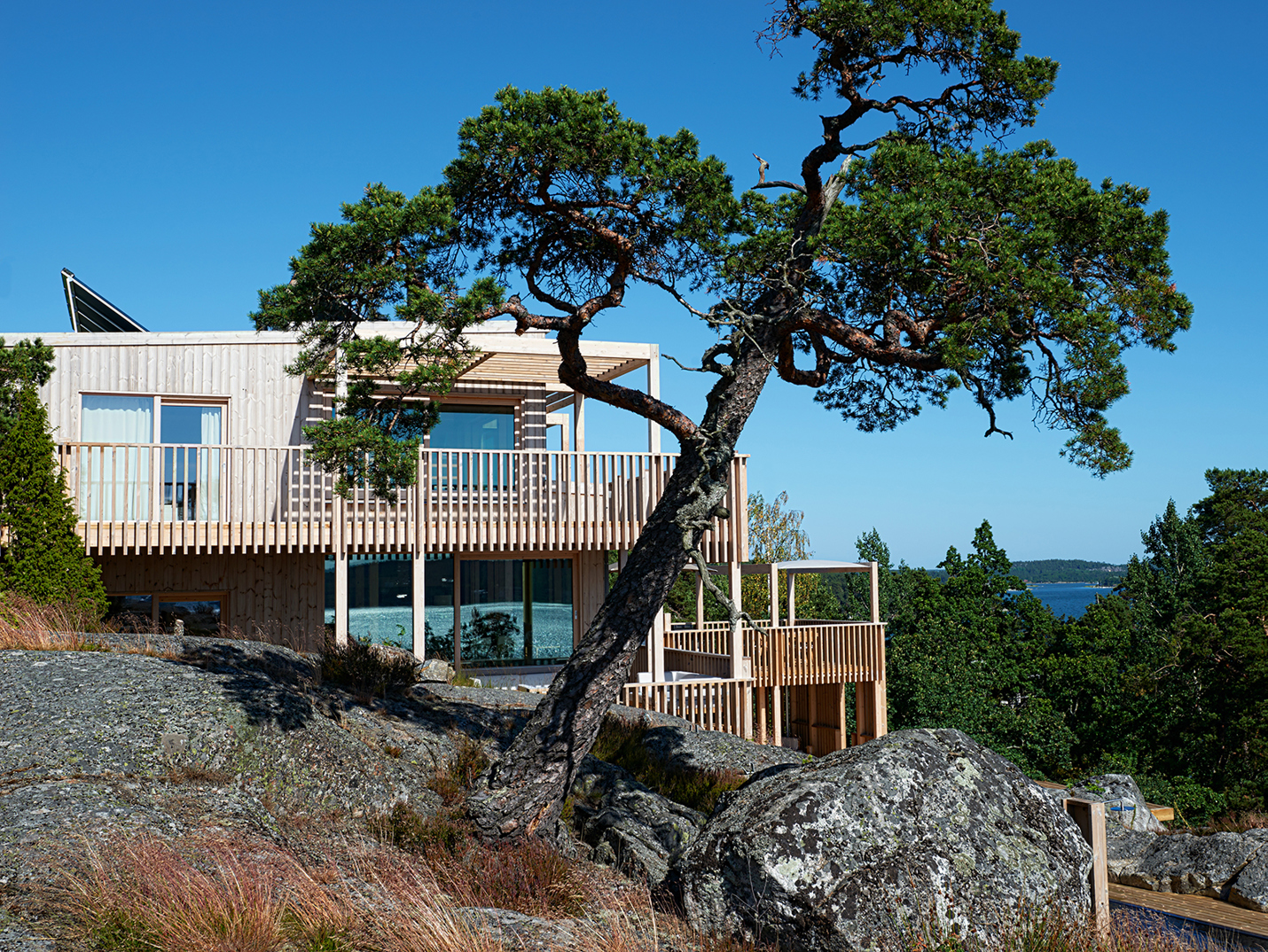 Indoor climate, design and sustainability
